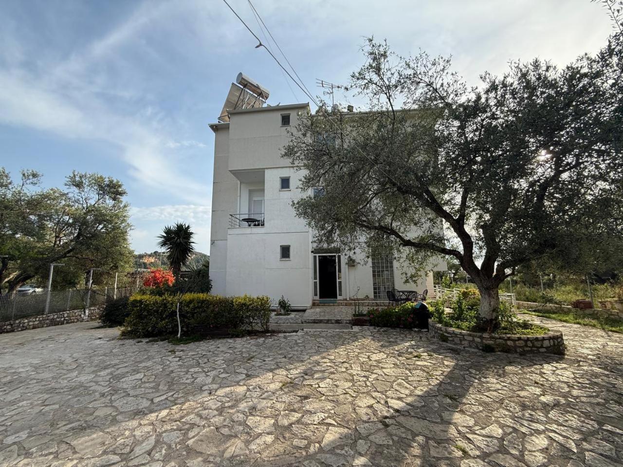 Hotel Stolis Himarë Extérieur photo